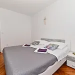 Boomerang *